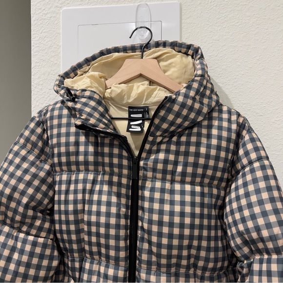 The Very Warm Mainline Printed Oversized Puffer Jacket Coat in Green - Picture 5 of 11